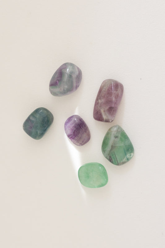 Regenbogenfluorit Trommelstein